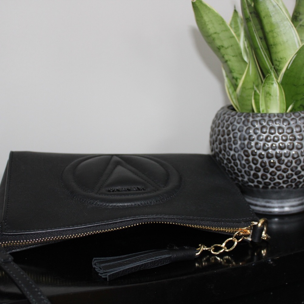 Valentino- leather crossbody - Picture 5 of 8
